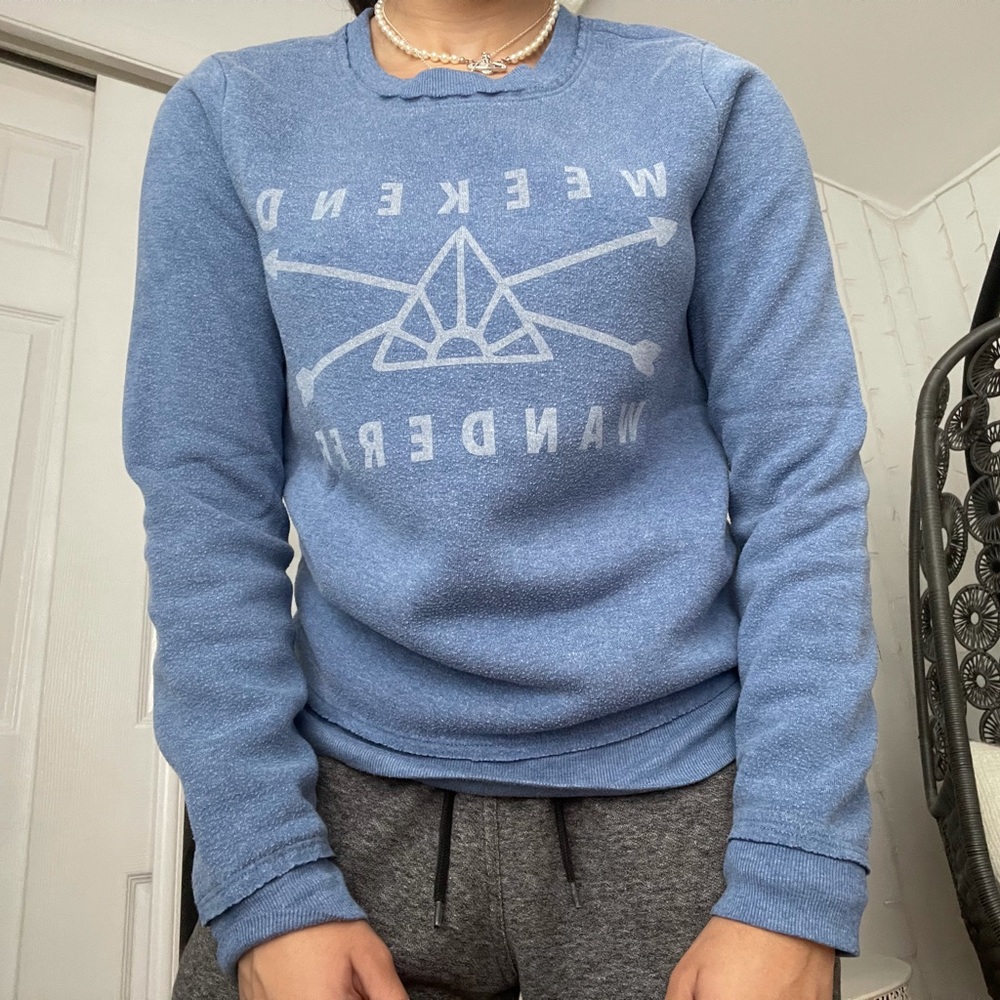 Blue sweatshirt